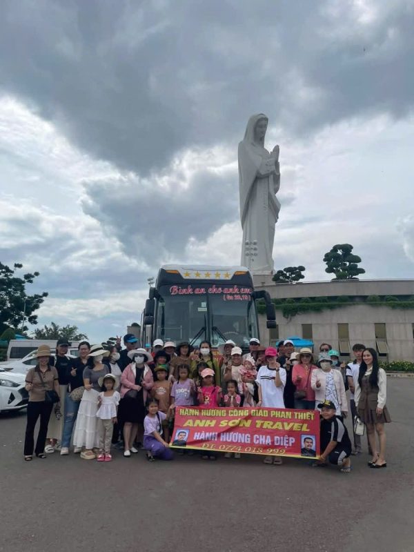 Công Ty TNHH Thương Mại Và Dịch Vụ Anh Sơn Travel